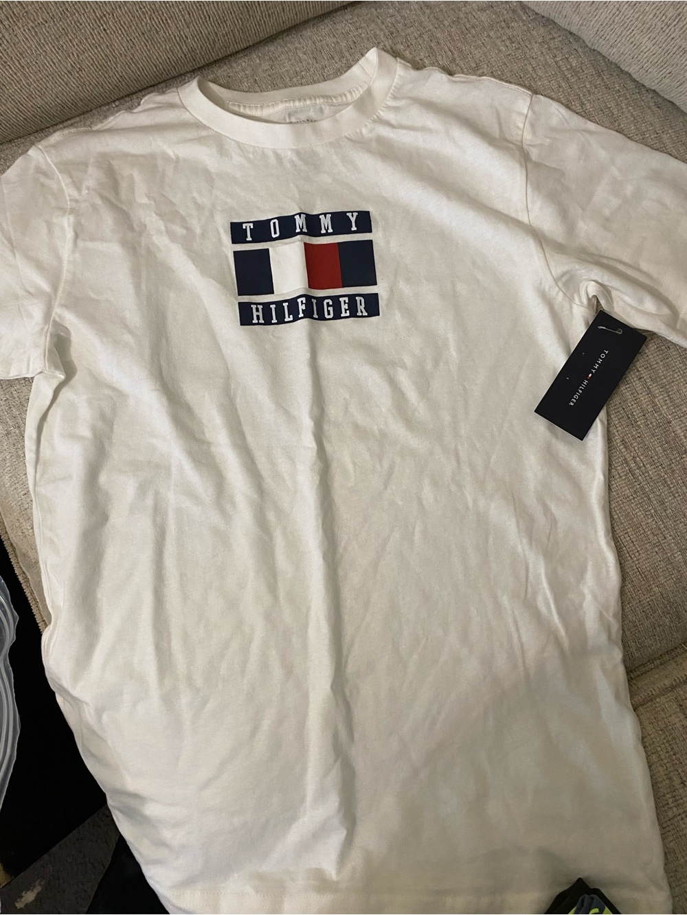 Tommy Hilfiger White Tee with Navy & Red Flag Logo